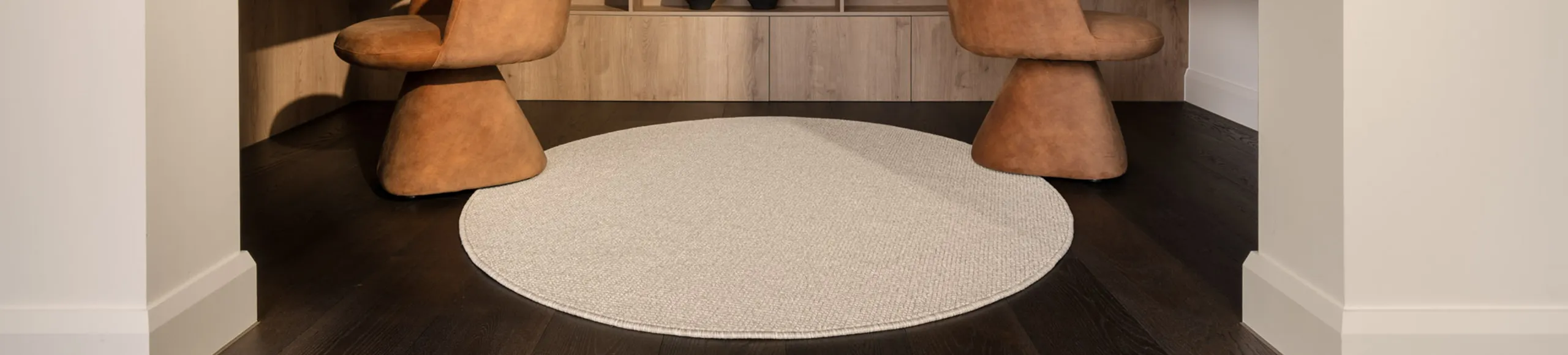 Round Rugs in Office Room
